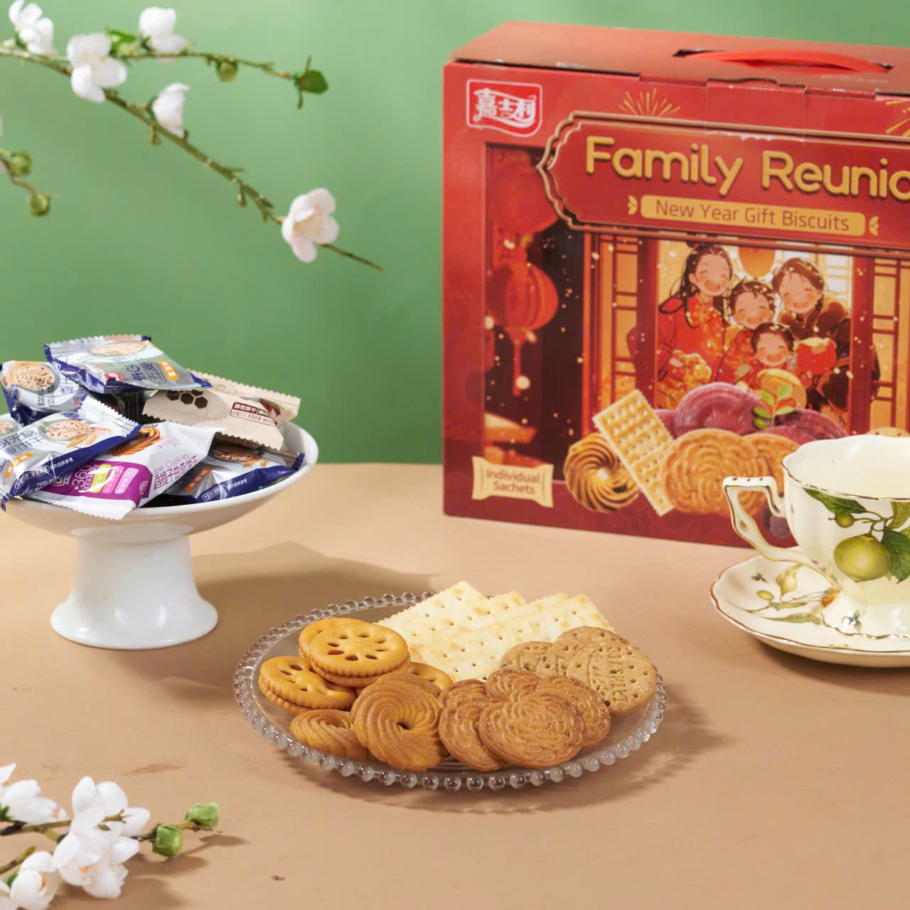 Bánh Quy Tết Đoàn Viên Family Reunion Hộp 588g